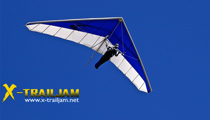 Hang Glider กีฬาเอ็กซ์ตรีมบนฟ้า ใครๆ ก็บินได้ Hang Glider (กีฬาร่มร่อน) กีฬาเอ็กซ์ตรีมที่จะพาคุณล่องลอยไปในอากาศได้เหมือนนก